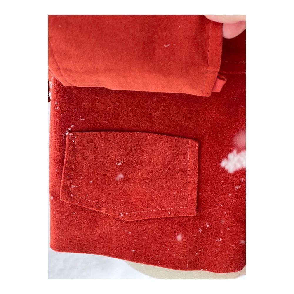 Women’s Rust Red Button-Front Velvet Jacket - Picture 4 of 11